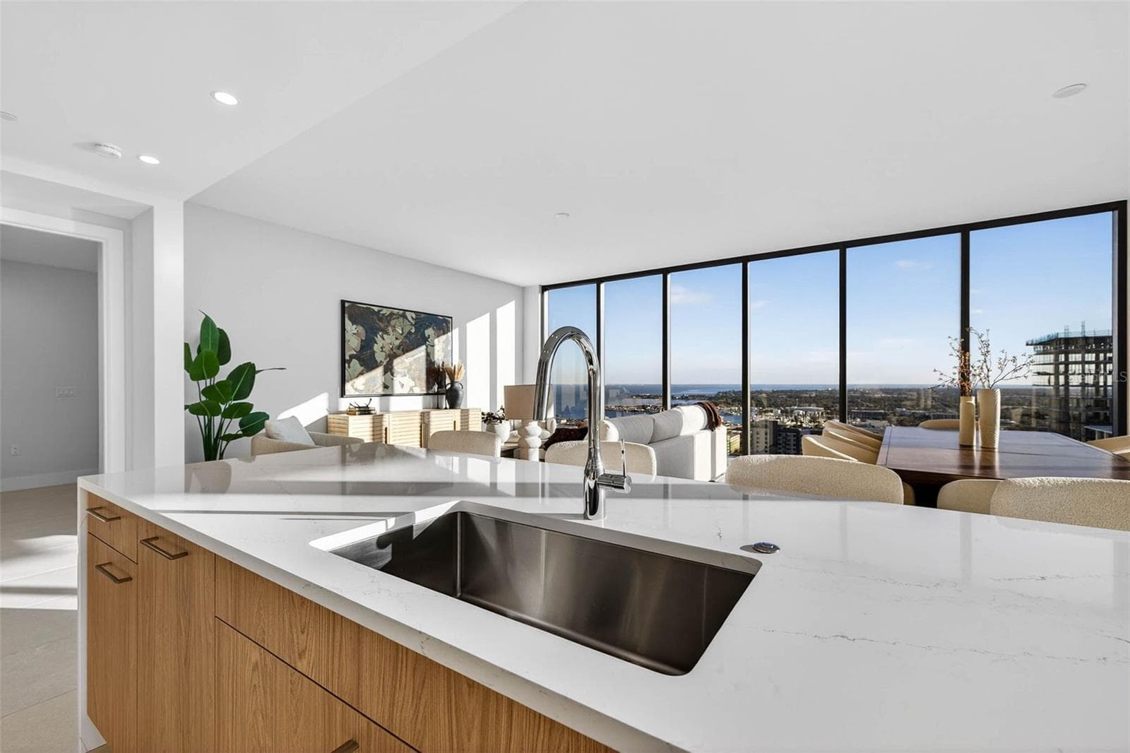 Kitchen/Dining/Living - 275 1ST AVE S #2706, ST PETERSBURG