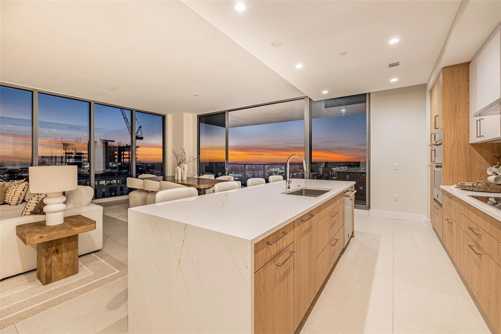 Condominium at 275 1ST AVE S #2706, ST PETERSBURG, photo 16 of 63