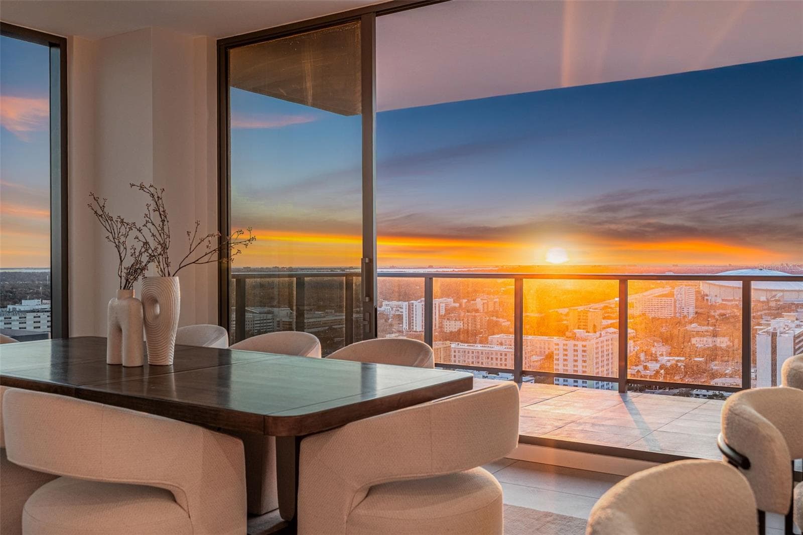 Condominium at 275 1ST AVE S #2706, ST PETERSBURG, photo 18 of 63