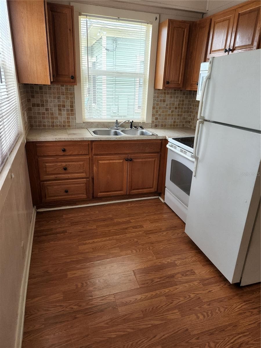 Multi-Family 5+ at 2306 N MORGAN ST, TAMPA, photo 43 of 44