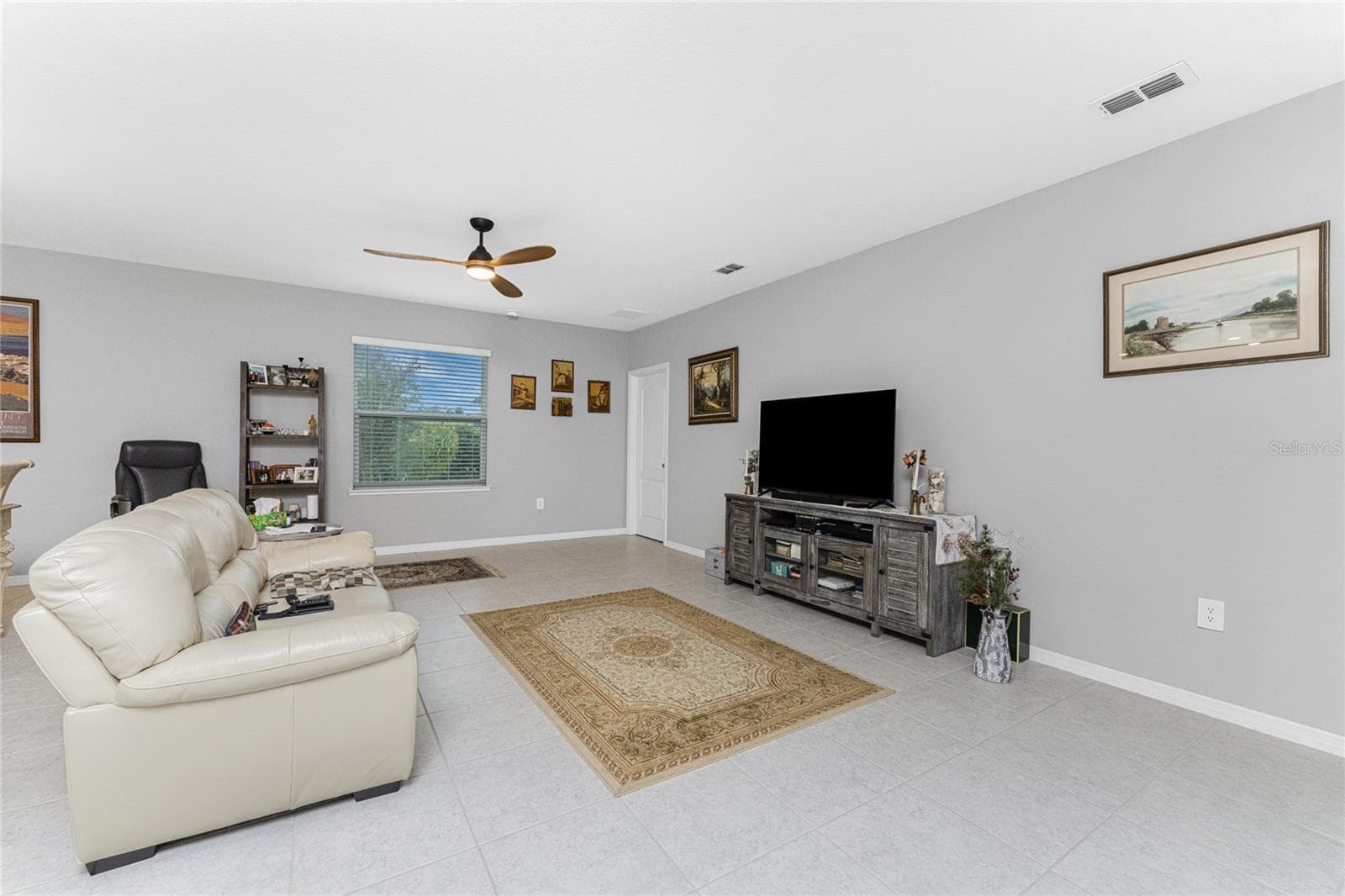 Single Family Residence at 475 POSADAS CIR, PUNTA GORDA, photo 18 of 54