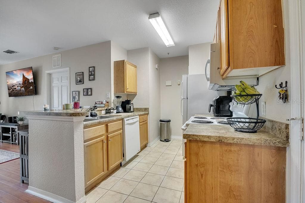 Condominium at 5550 E MICHIGAN ST #2114, ORLANDO, photo 4 of 30
