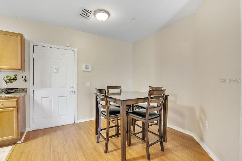 Condominium at 5550 E MICHIGAN ST #2114, ORLANDO, photo 7 of 30