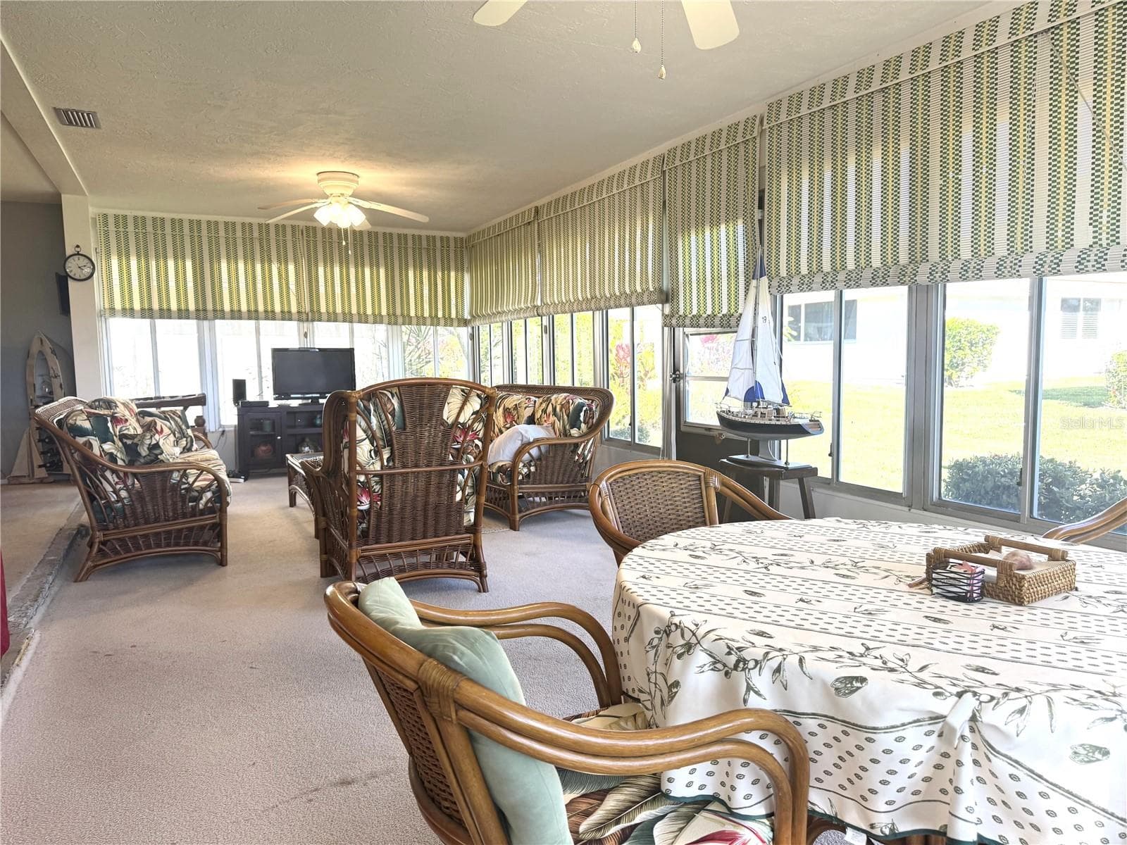 Villa at 2571 RIVERBLUFF PKWY #V158, SARASOTA, photo 11 of 19