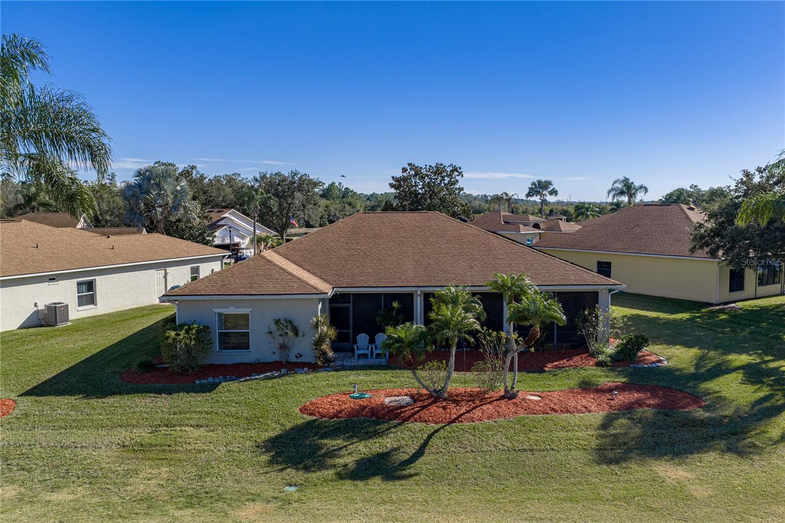 This home is located on a large pie shaped lot with a huge backyard. - 4360 ASHTON CLUB DR, LAKE WALES