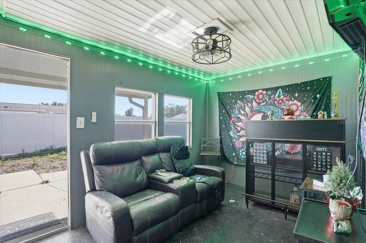 Single Family Residence at 3208 KILBURN RD, HOLIDAY, photo 16 of 17