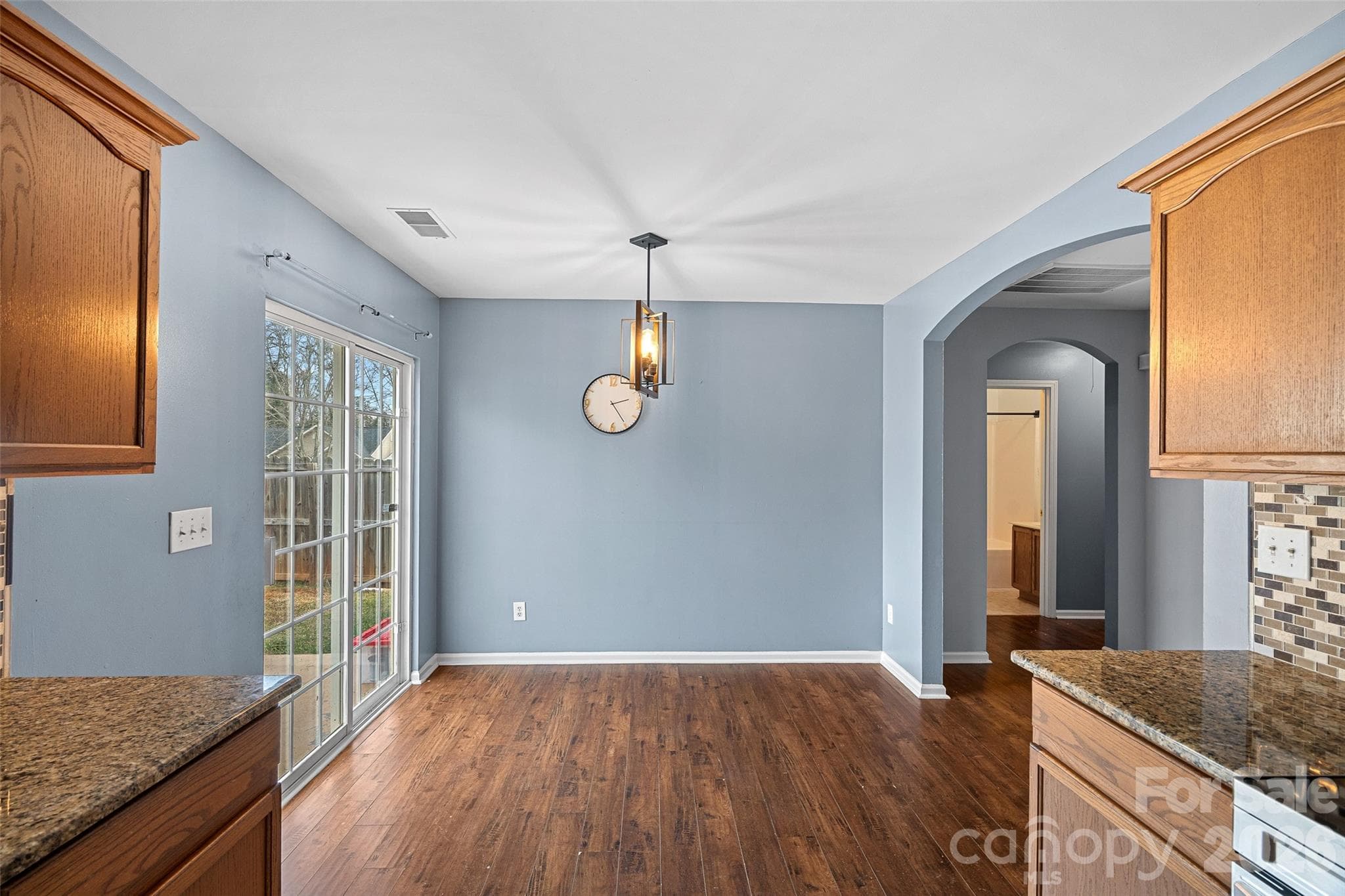 Single Family Residence at 7117 Angela Marie Court, Charlotte, photo 9 of 17