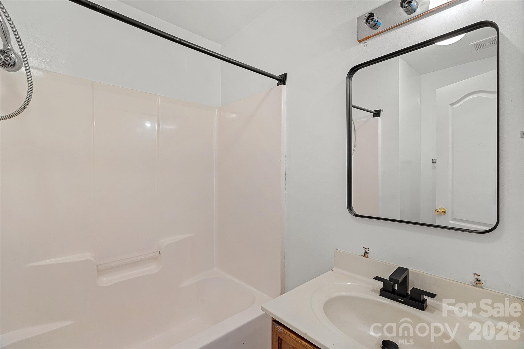 Single Family Residence at 7117 Angela Marie Court, Charlotte, photo 11 of 17