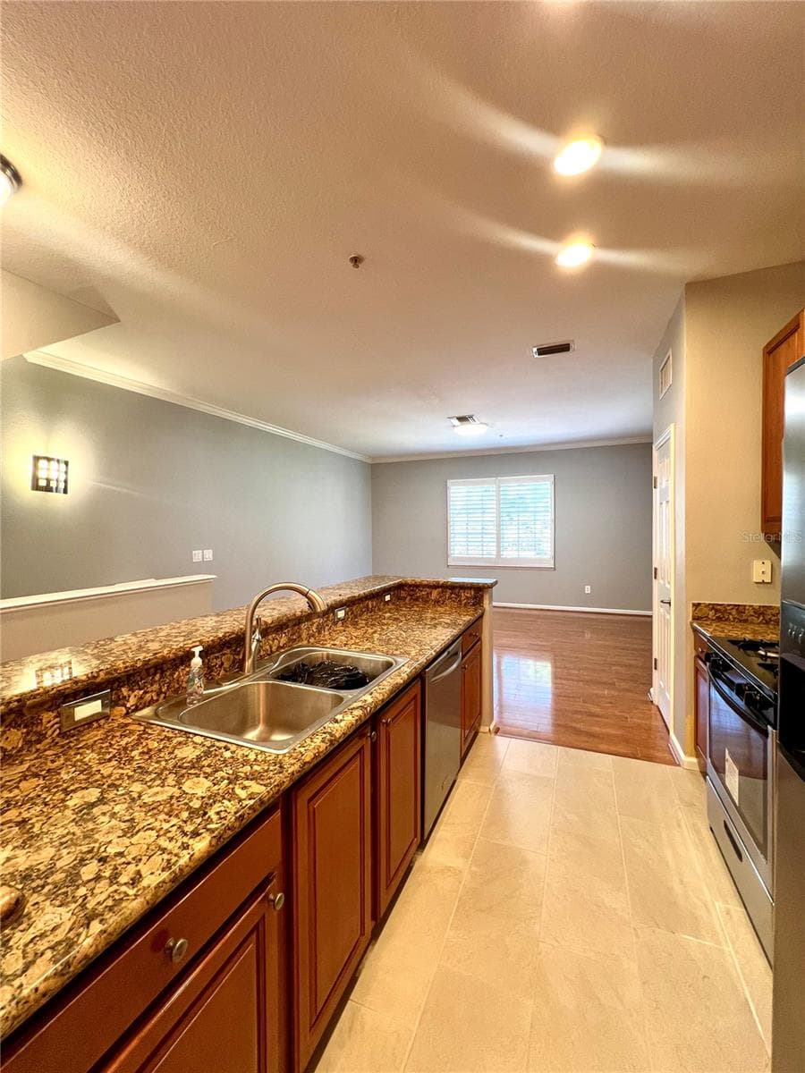 Townhouse at 809 HARBOR OAK LN, CLEARWATER, photo 18 of 33