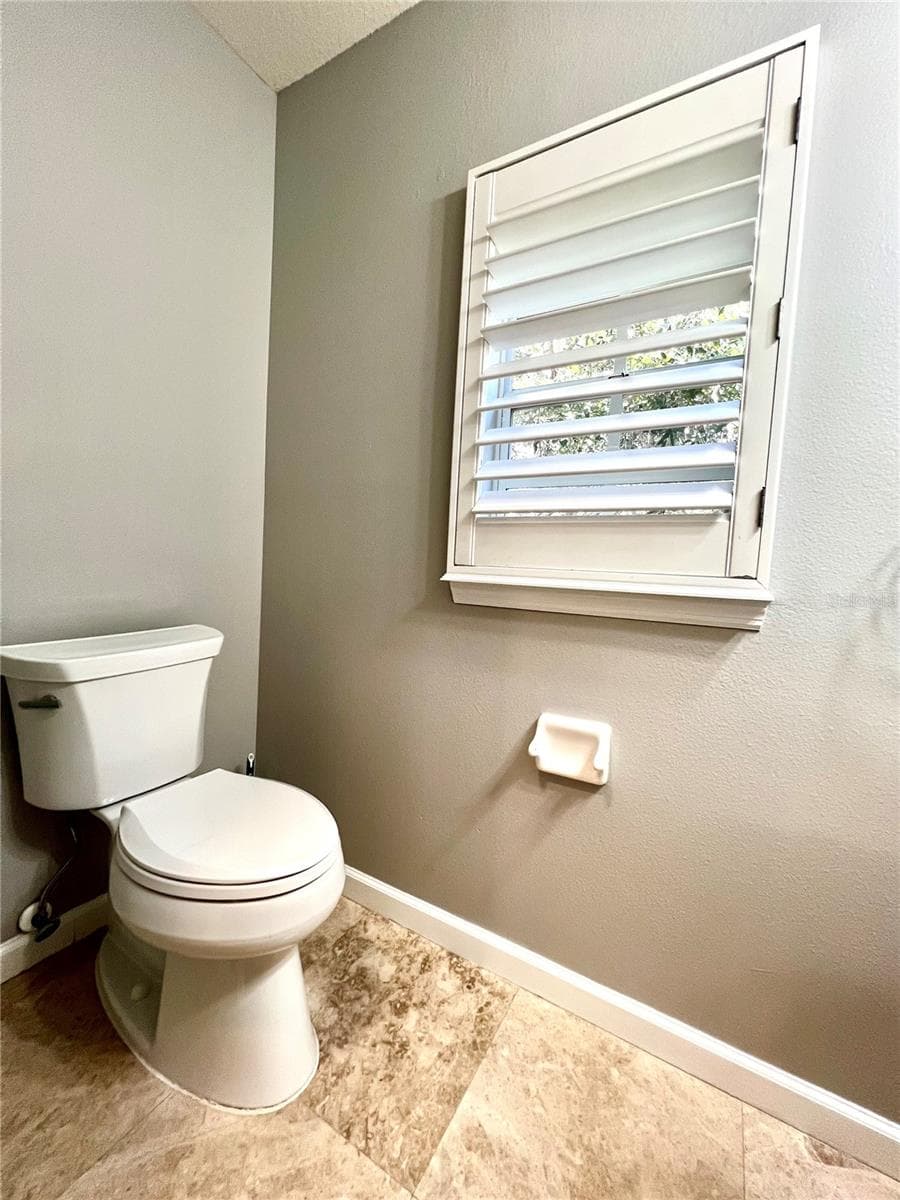 Townhouse at 809 HARBOR OAK LN, CLEARWATER, photo 20 of 33