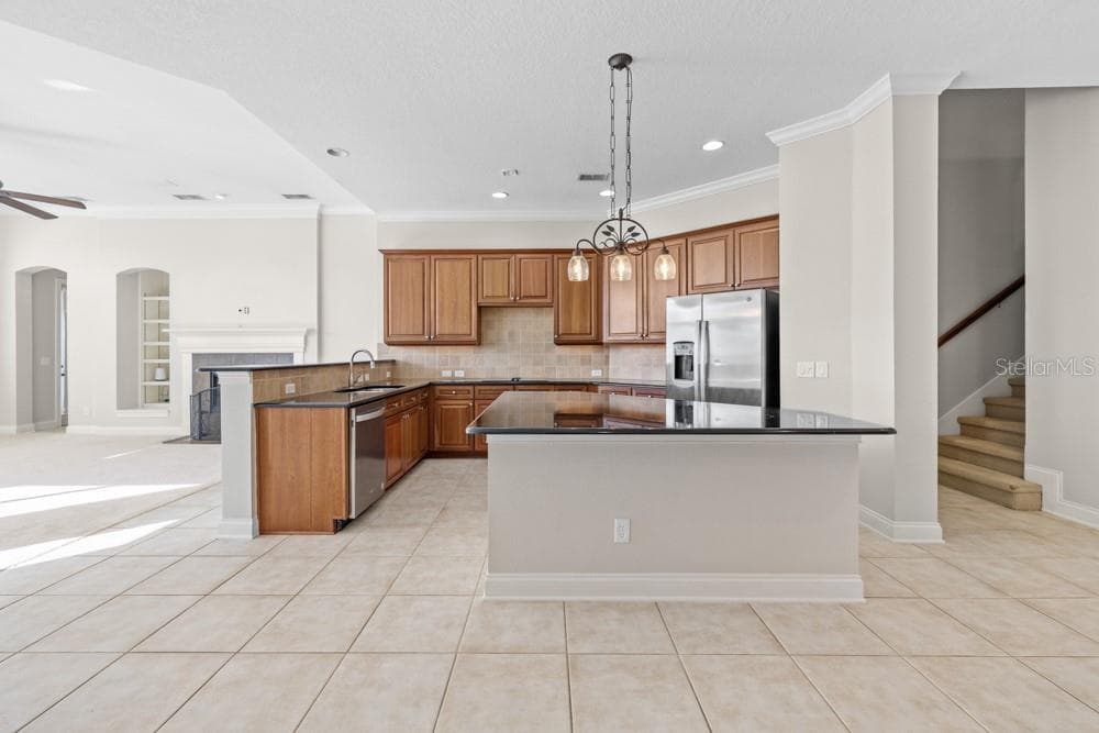 Single Family Residence at 25515 HAWKS RUN LN, SORRENTO, photo 3 of 64