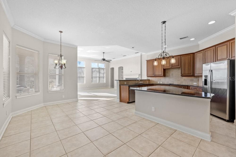 Single Family Residence at 25515 HAWKS RUN LN, SORRENTO, photo 4 of 64