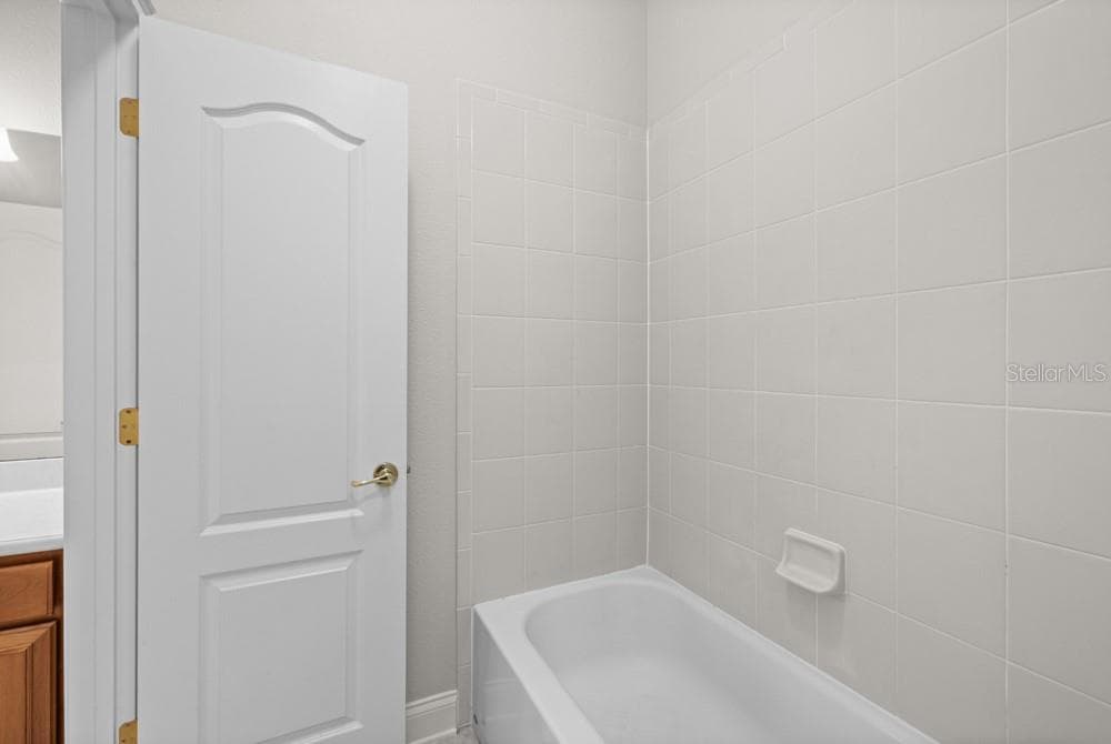 Single Family Residence at 25515 HAWKS RUN LN, SORRENTO, photo 33 of 64