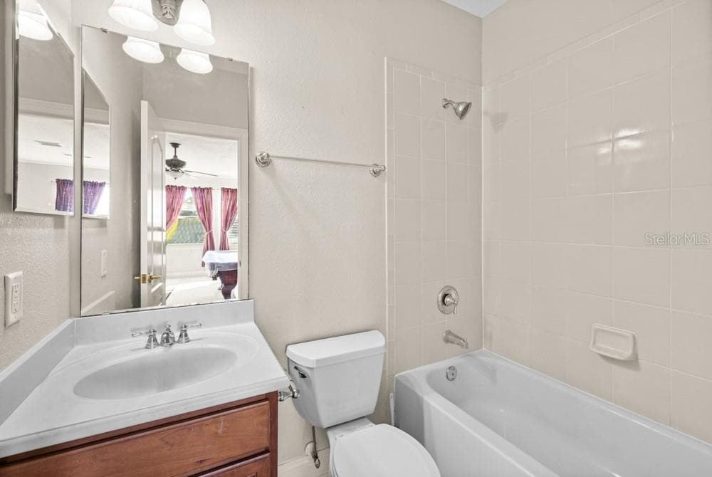 Single Family Residence at 25515 HAWKS RUN LN, SORRENTO, photo 42 of 64