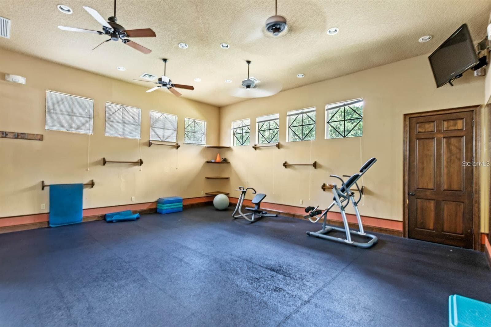 Single Family Residence at 25515 HAWKS RUN LN, SORRENTO, photo 59 of 64