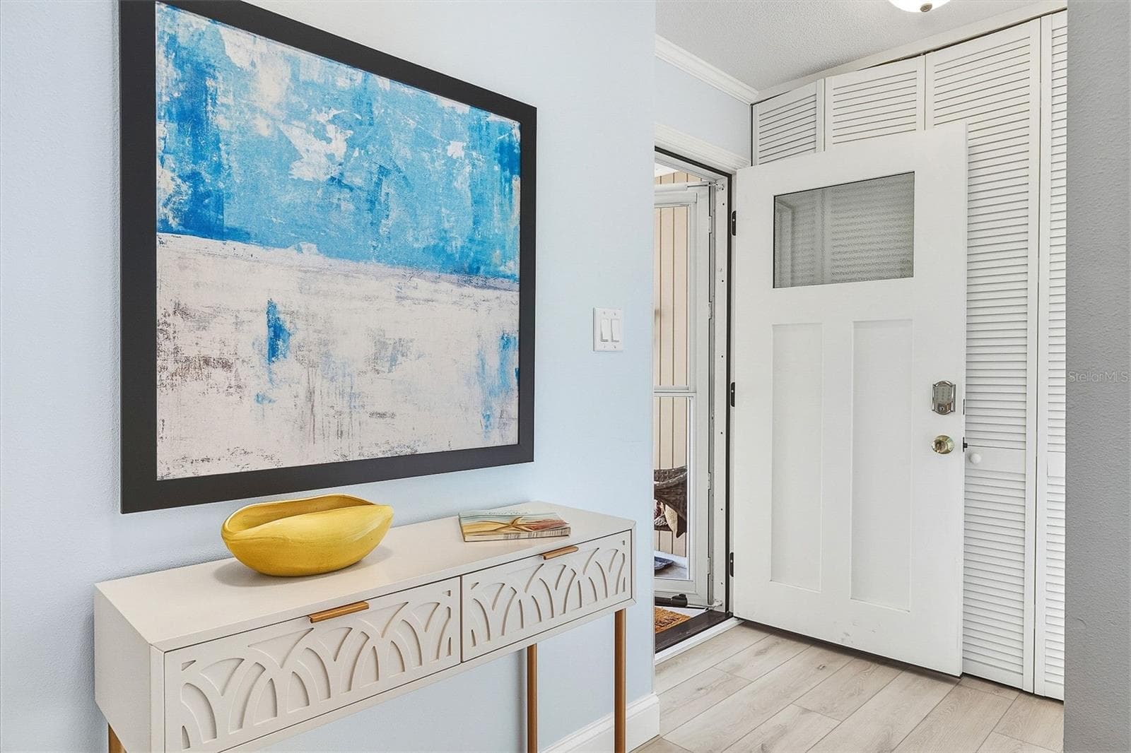 Enter to a light and bright open floor plan. - 6300 MIDNIGHT PASS RD #21, SARASOTA
