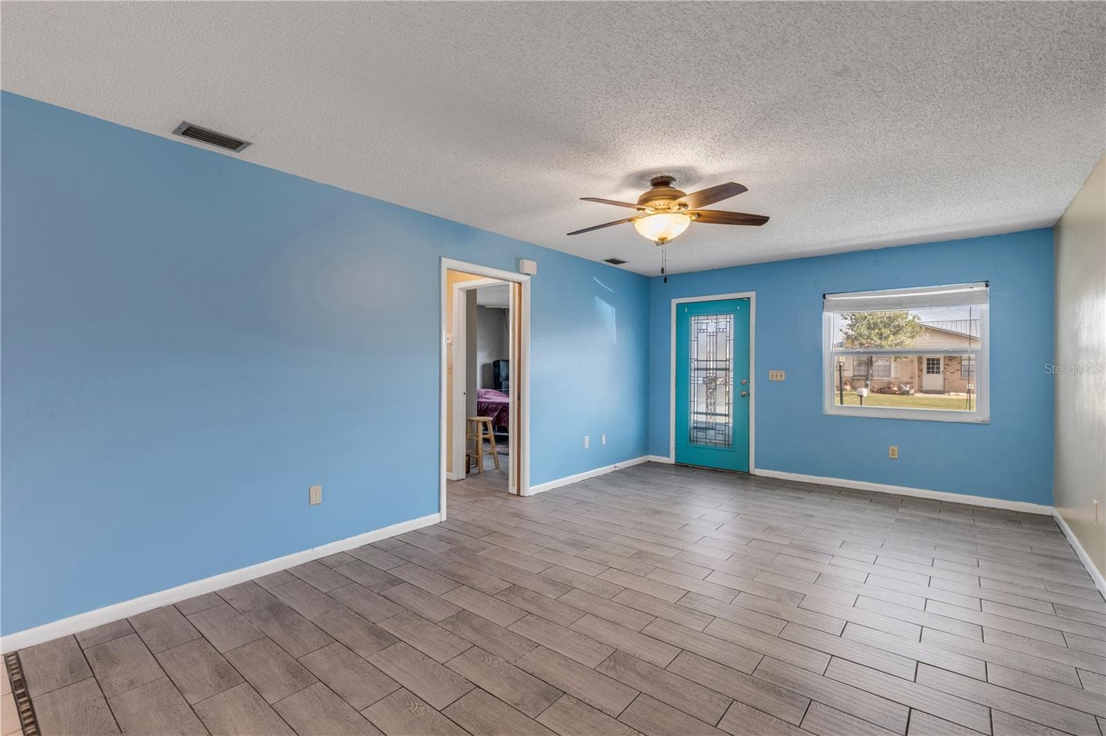 Single Family Residence at 26 LAUGHING GULL LN, EDGEWATER, photo 7 of 66