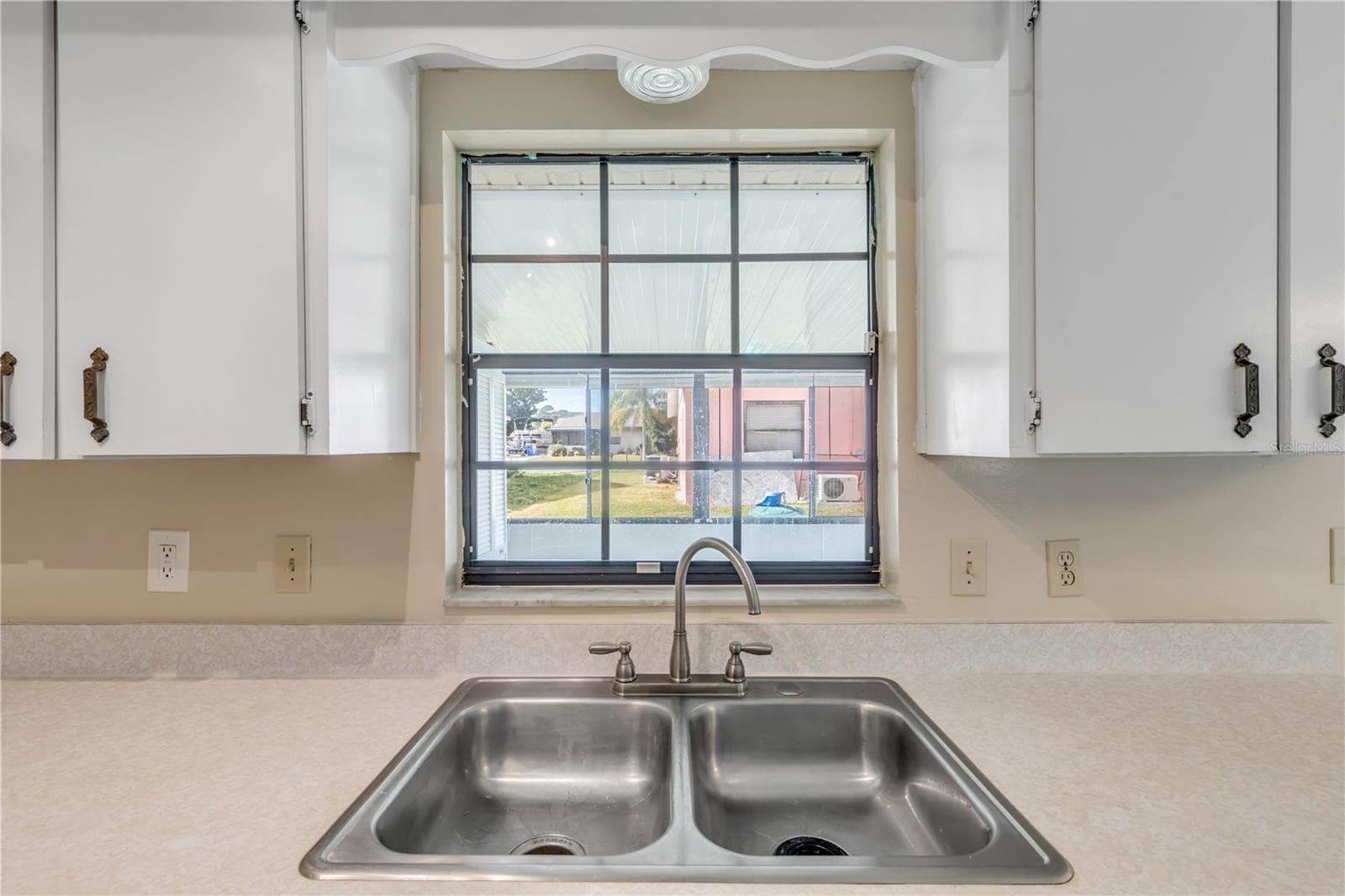 Single Family Residence at 26 LAUGHING GULL LN, EDGEWATER, photo 19 of 66