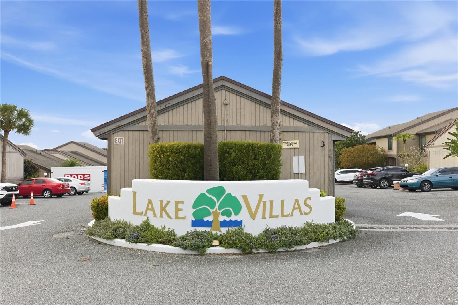 Condominium at 654 LAKE VILLAS DR #654, ALTAMONTE SPRINGS, photo 2 of 32
