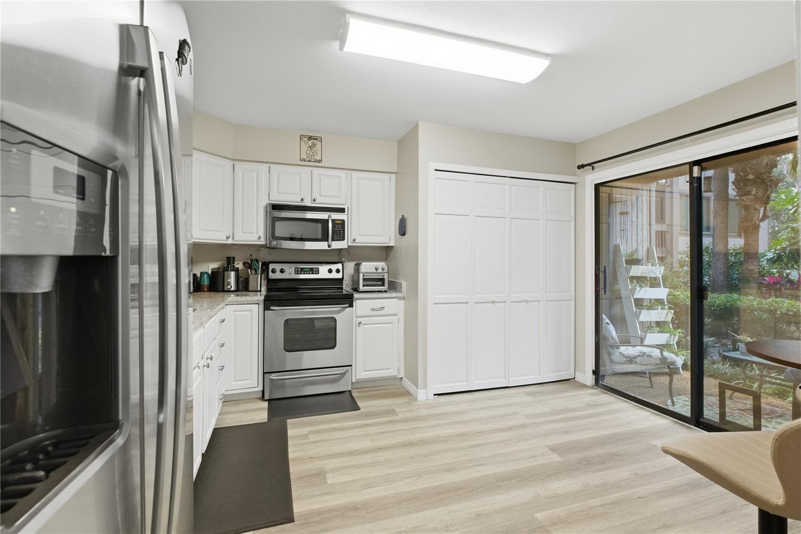 Condominium at 654 LAKE VILLAS DR #654, ALTAMONTE SPRINGS, photo 5 of 32