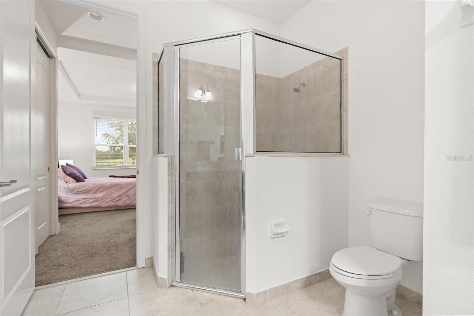 Master bathroom downstairs - 10613 BELFRY CIR, ORLANDO