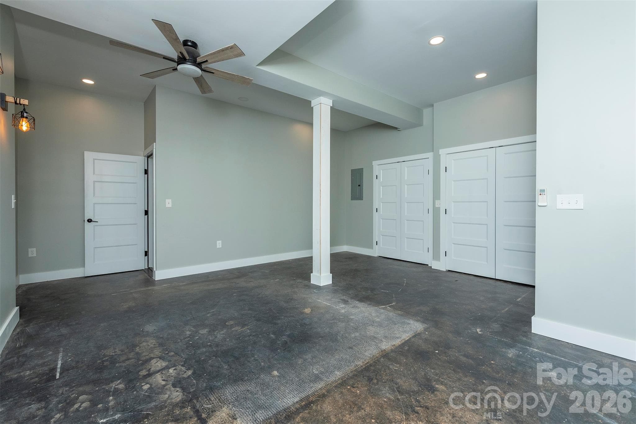 Lower Level Bedroom - Black Mountain