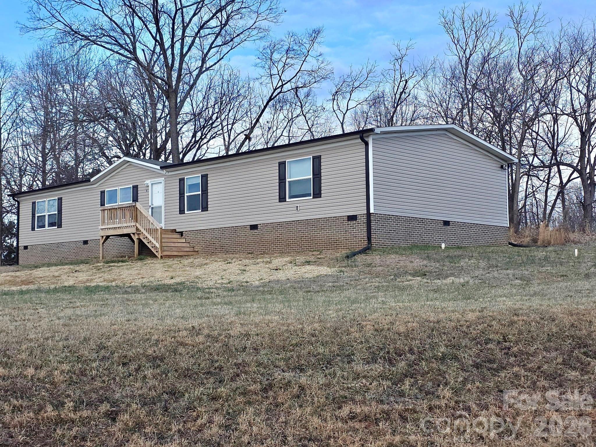Single Family Residence at 44 Howard Norton Drive, Hiddenite, photo 2 of 21