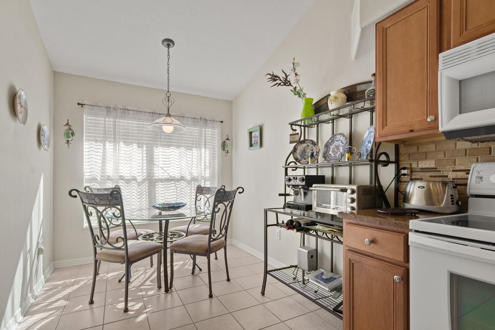 Single Family Residence at 20520 HOMOSSASA CT, LAND O LAKES, photo 15 of 55