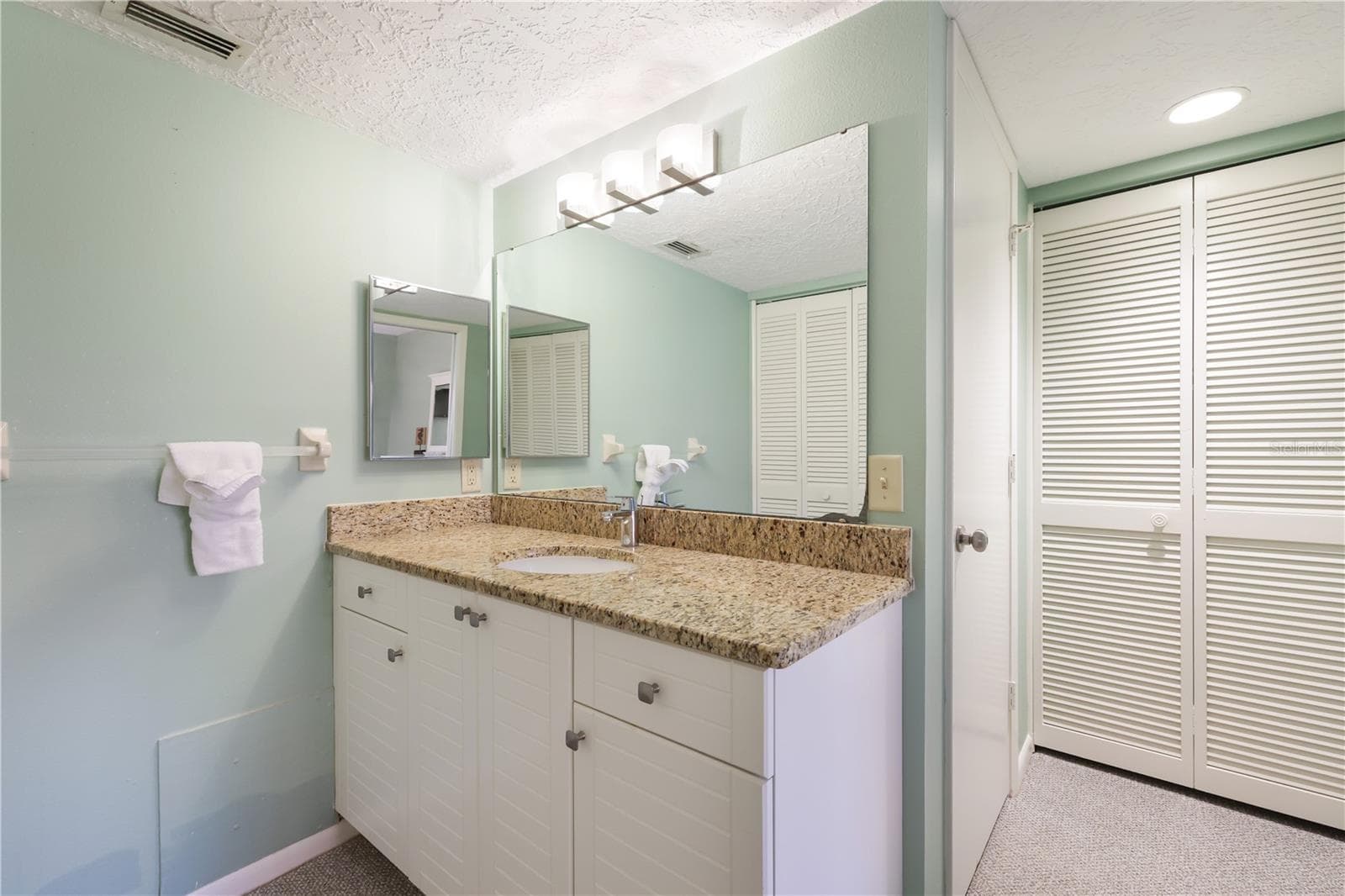 Condominium at 6006 GULF DR #214, HOLMES BEACH, photo 16 of 38