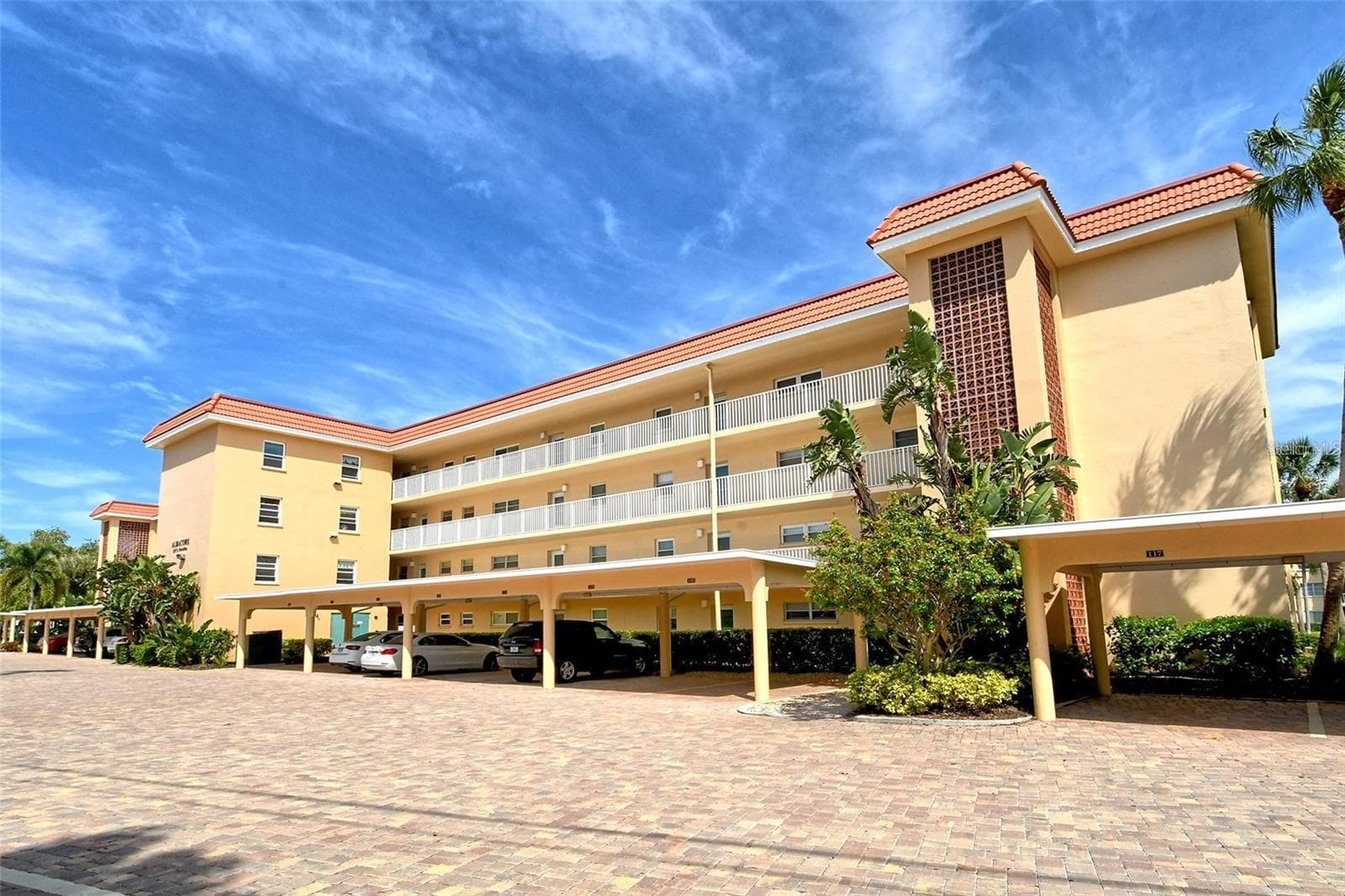1257 S PORTOFINO DR #307