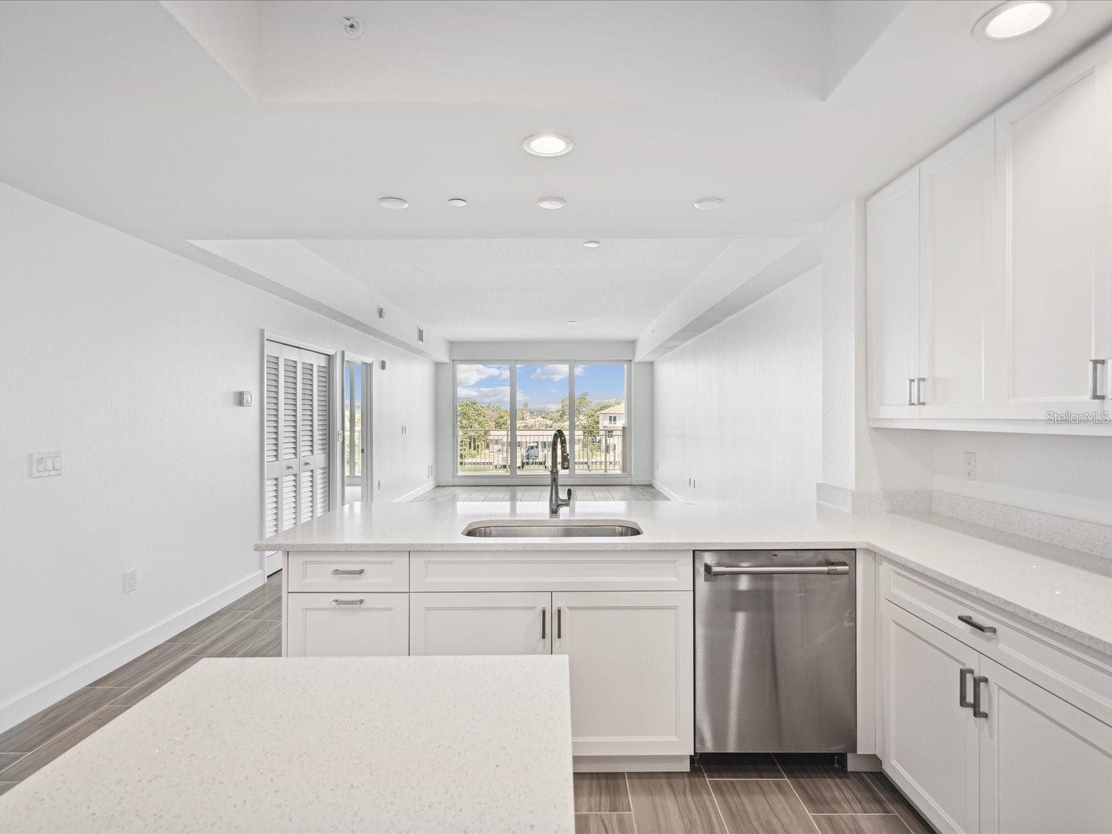 Condominium at 125 ISLAND WAY #304, CLEARWATER BEACH, photo 5 of 43