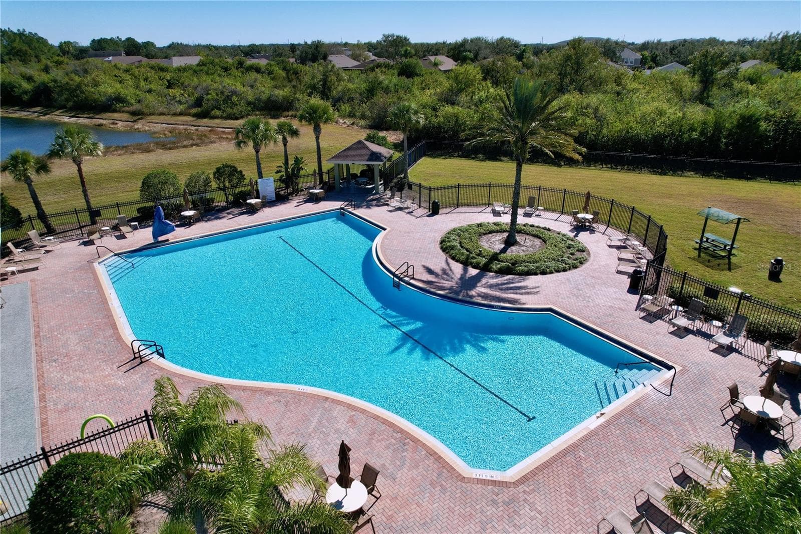 Single Family Residence at 11115 CHERRYWOOD LN, RIVERVIEW, photo 11 of 53