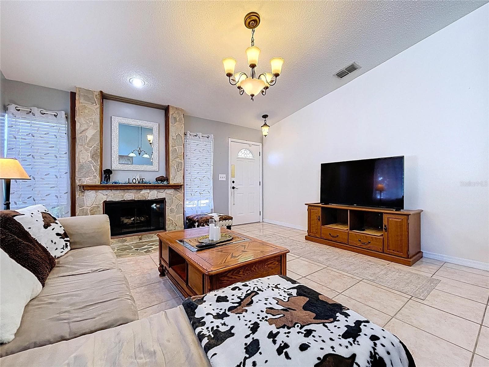 Single Family Residence at 11115 CHERRYWOOD LN, RIVERVIEW, photo 16 of 53