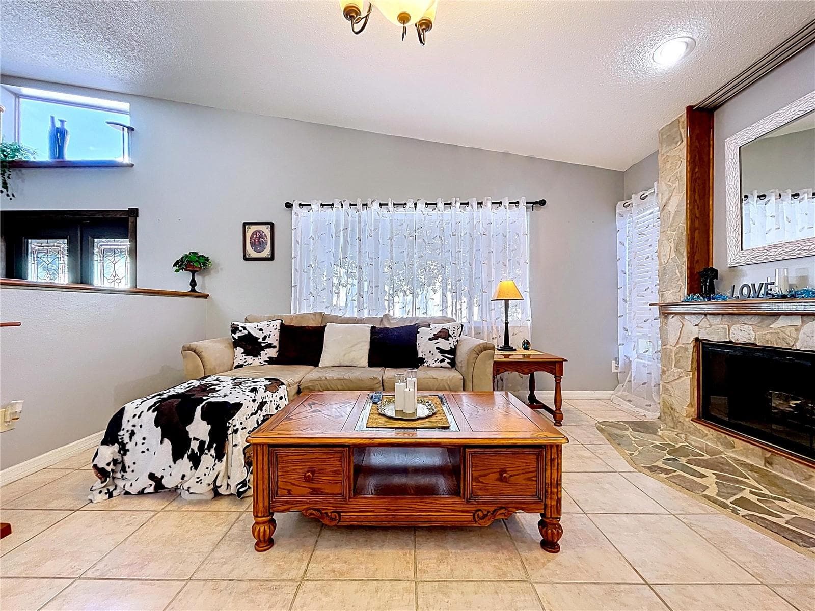 Single Family Residence at 11115 CHERRYWOOD LN, RIVERVIEW, photo 17 of 53