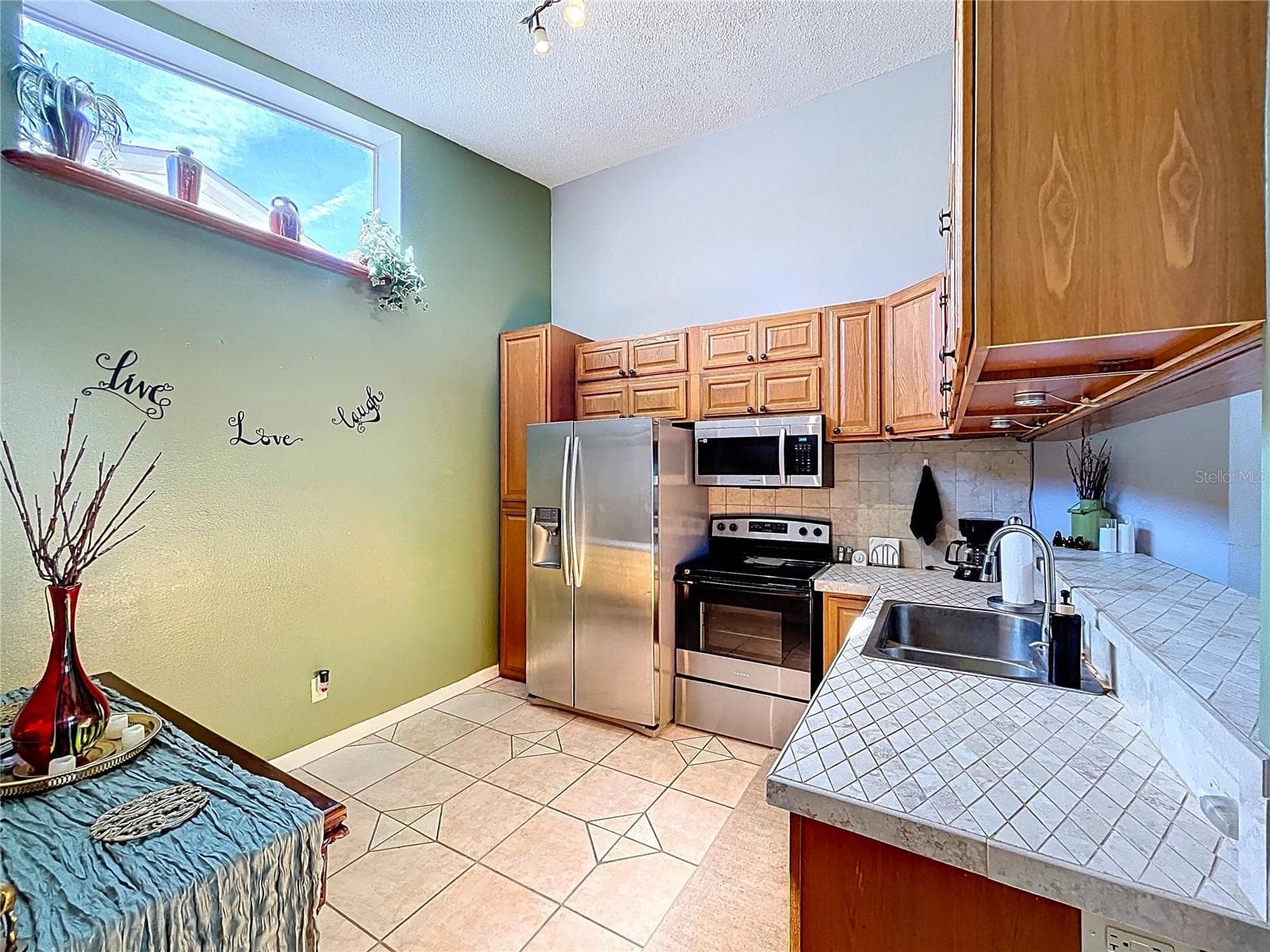 Single Family Residence at 11115 CHERRYWOOD LN, RIVERVIEW, photo 32 of 53