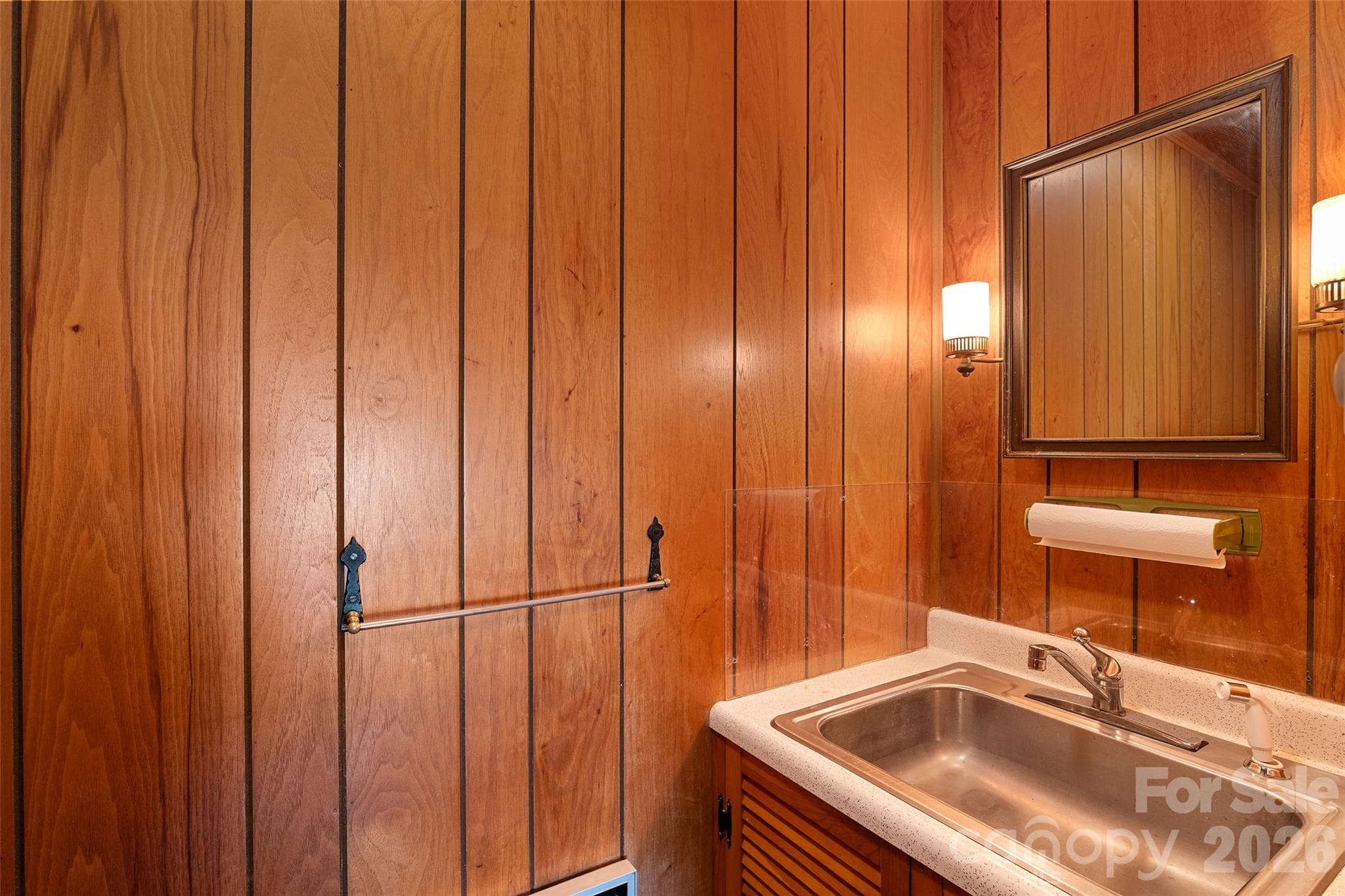 Half bath off mud/laundry room - 591 Landrum Road, Columbus