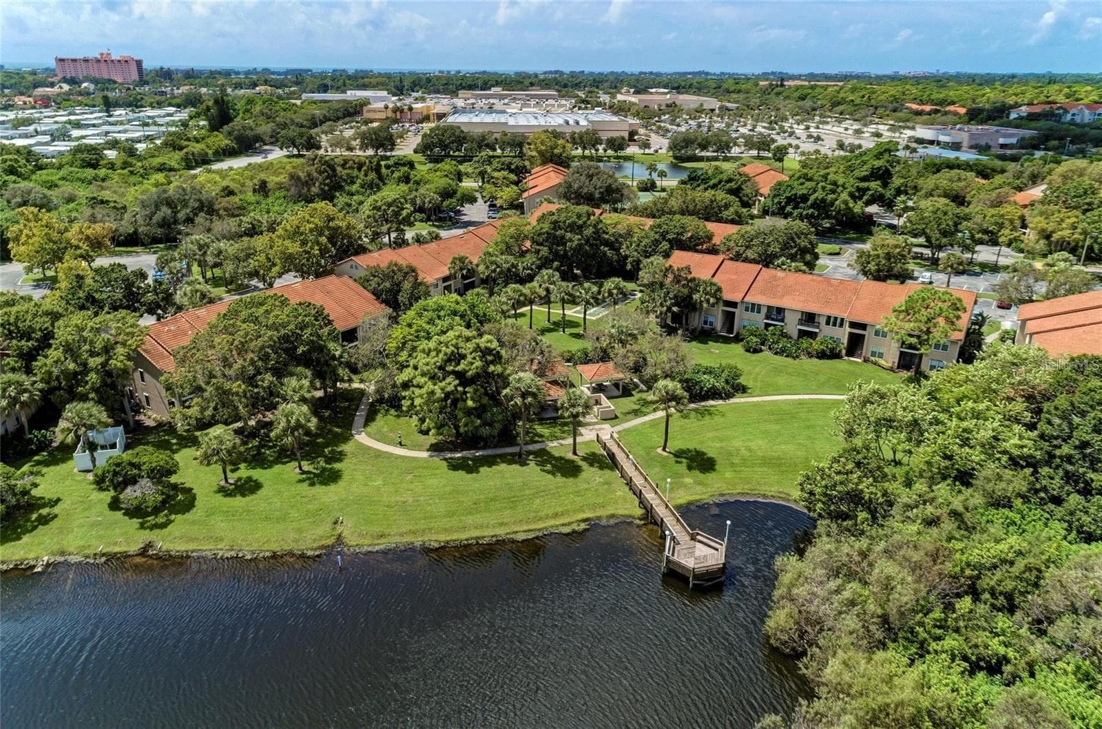 Dock for fishing - 4040 CROCKERS LAKE BLVD #1717, SARASOTA