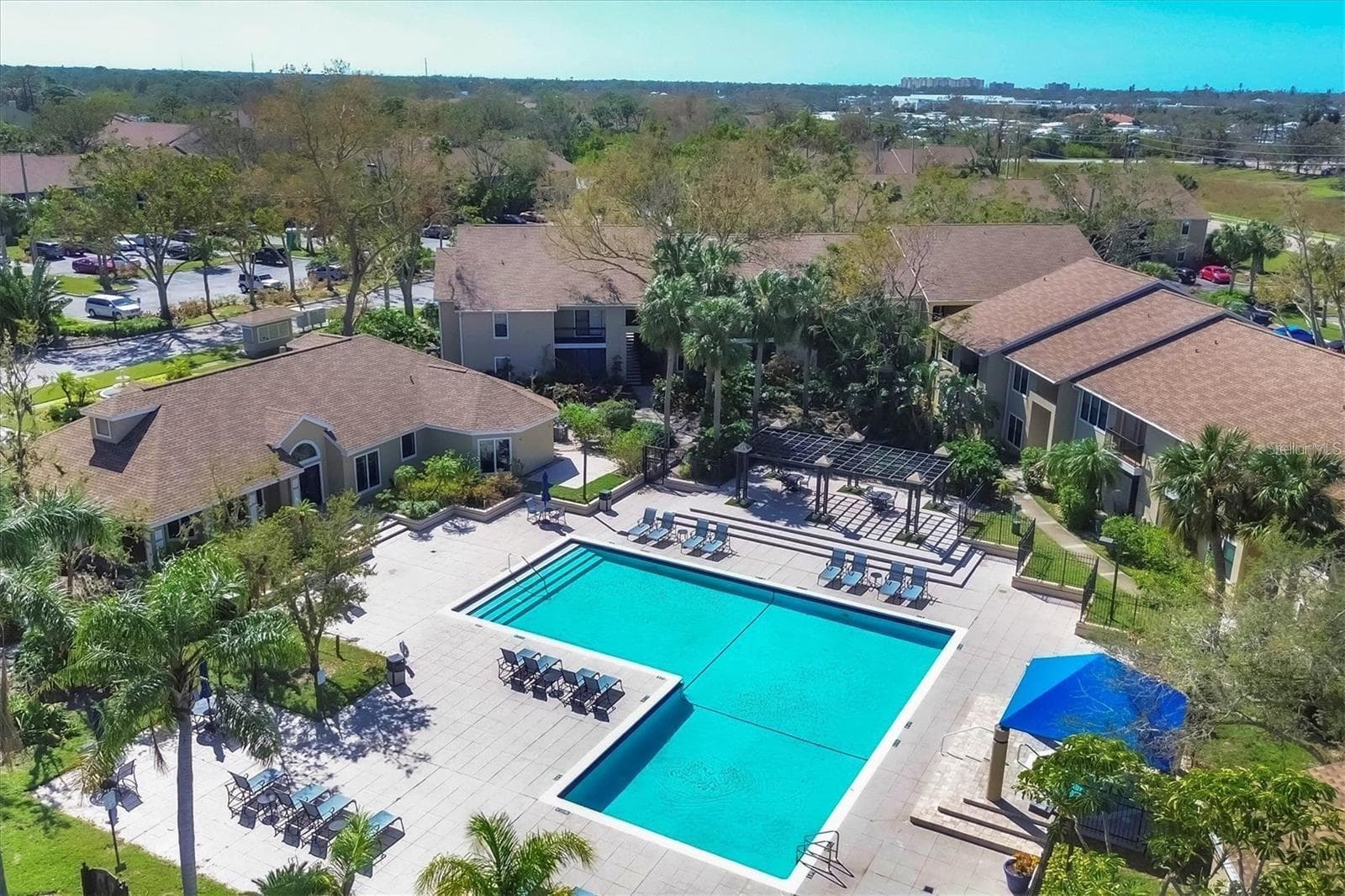 Resort Style Pool - 4040 CROCKERS LAKE BLVD #1717, SARASOTA