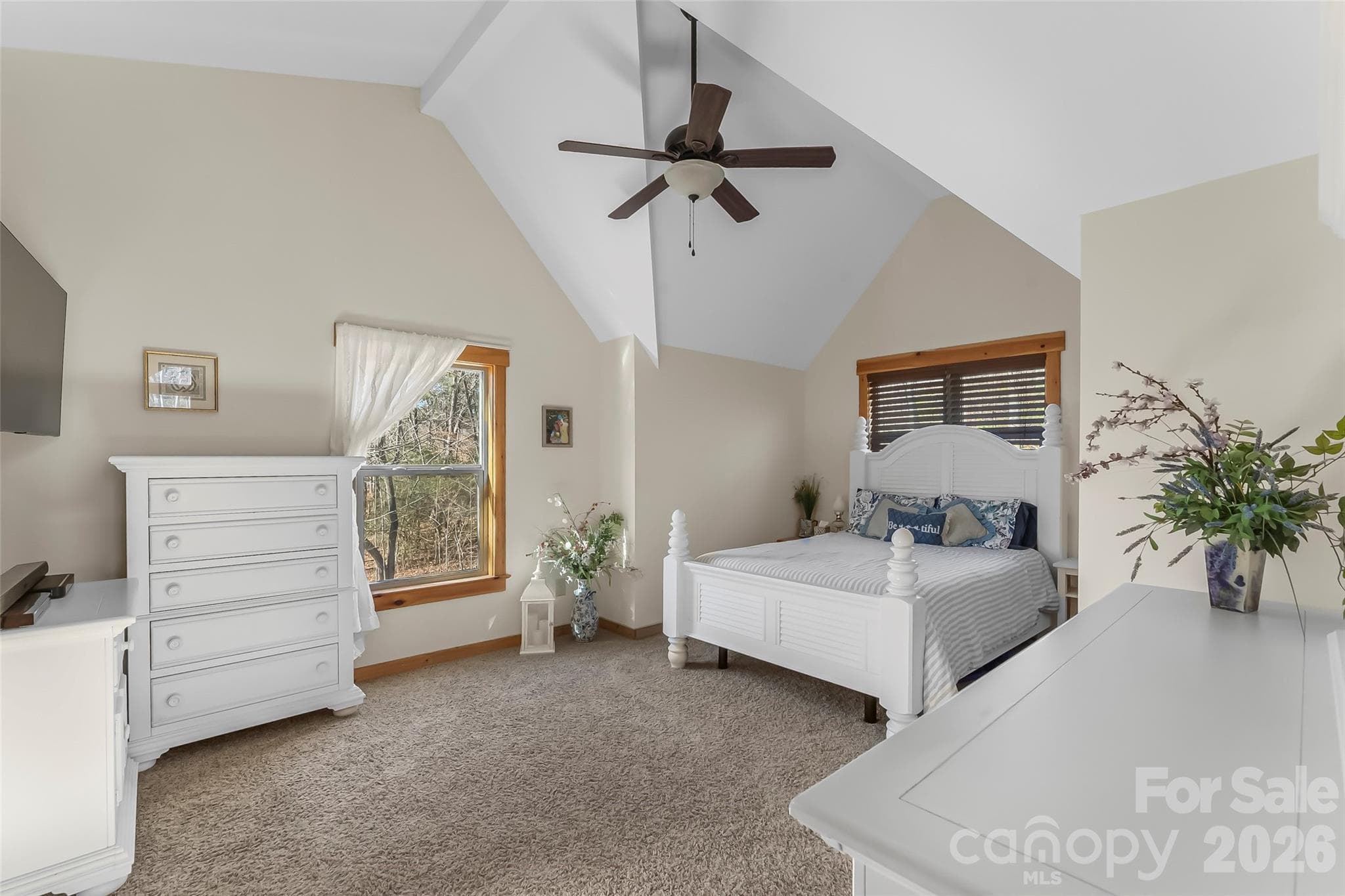 Primary suite upper level - 204 Mountain Vista Drive, Nebo