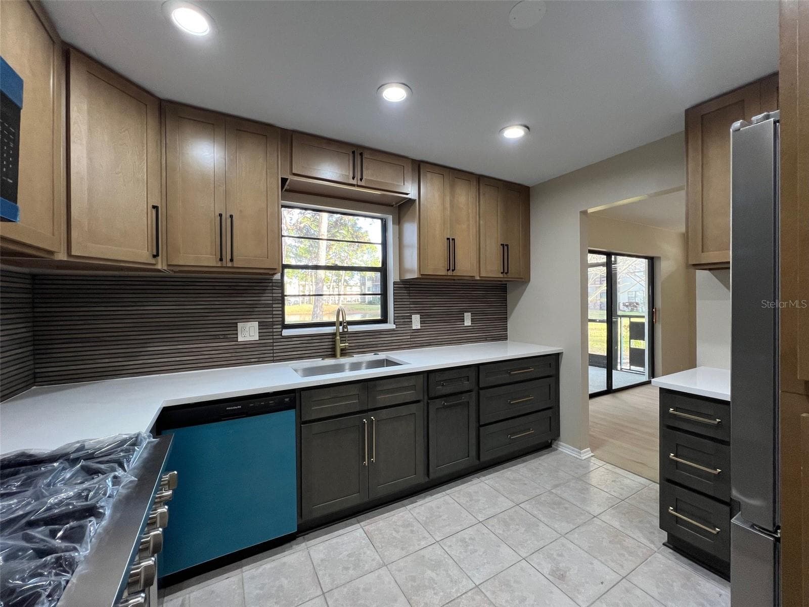 Condominium at 5970 80TH ST N #101, ST PETERSBURG, photo 11 of 34