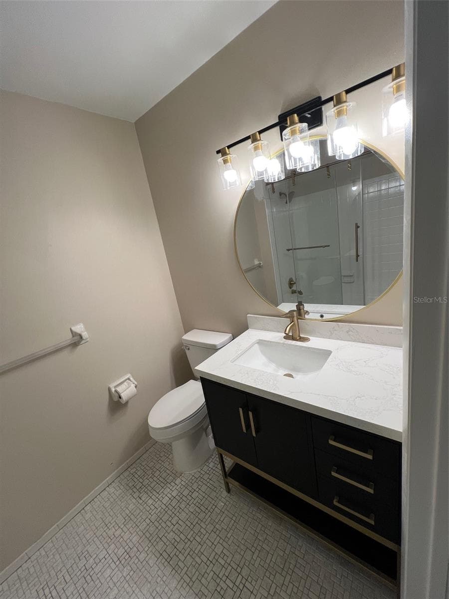 BATH 2 - 5970 80TH ST N #101, ST PETERSBURG