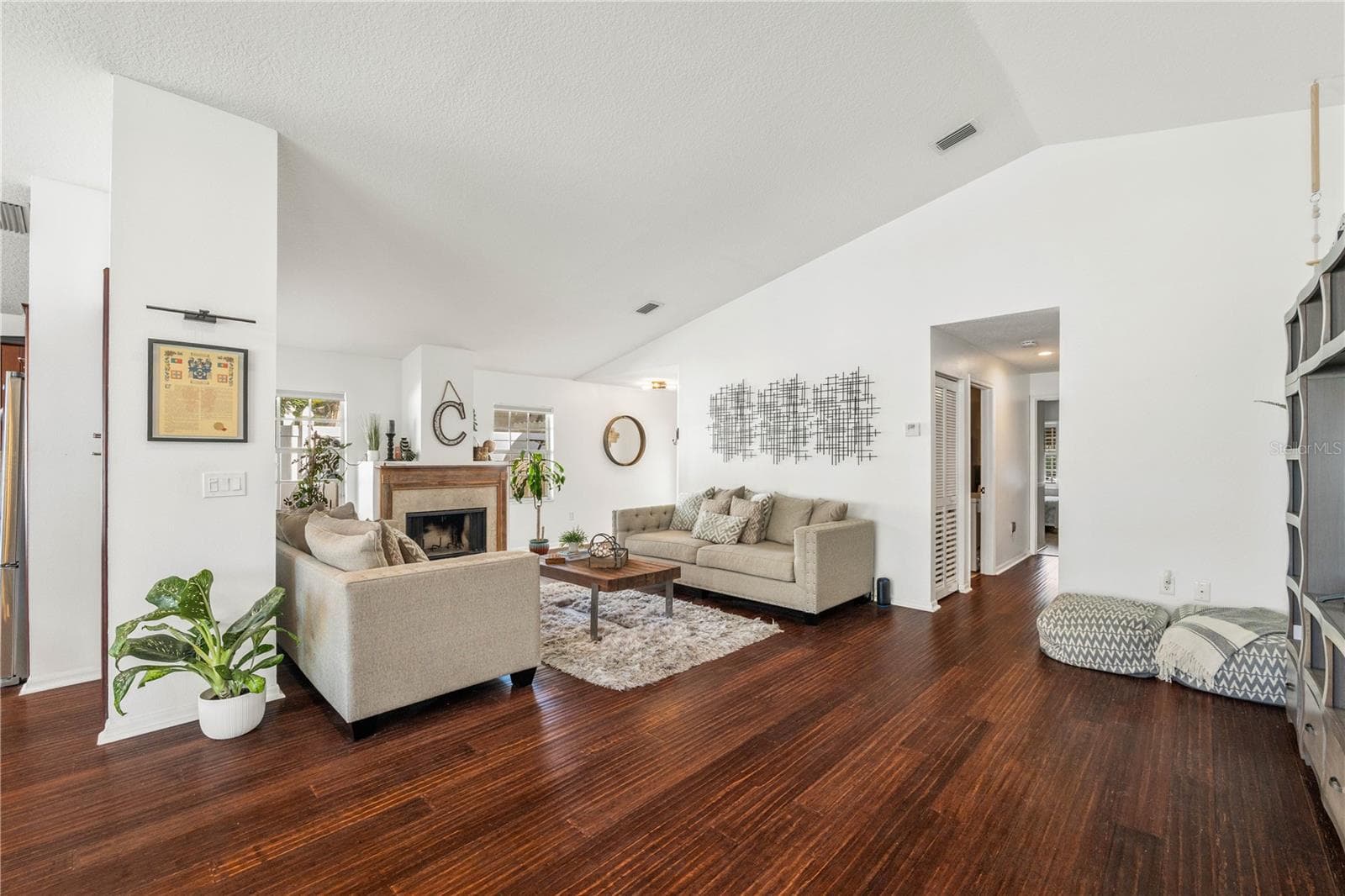 Single Family Residence at 5806 CAY COVE CT, TAMPA, photo 13 of 64