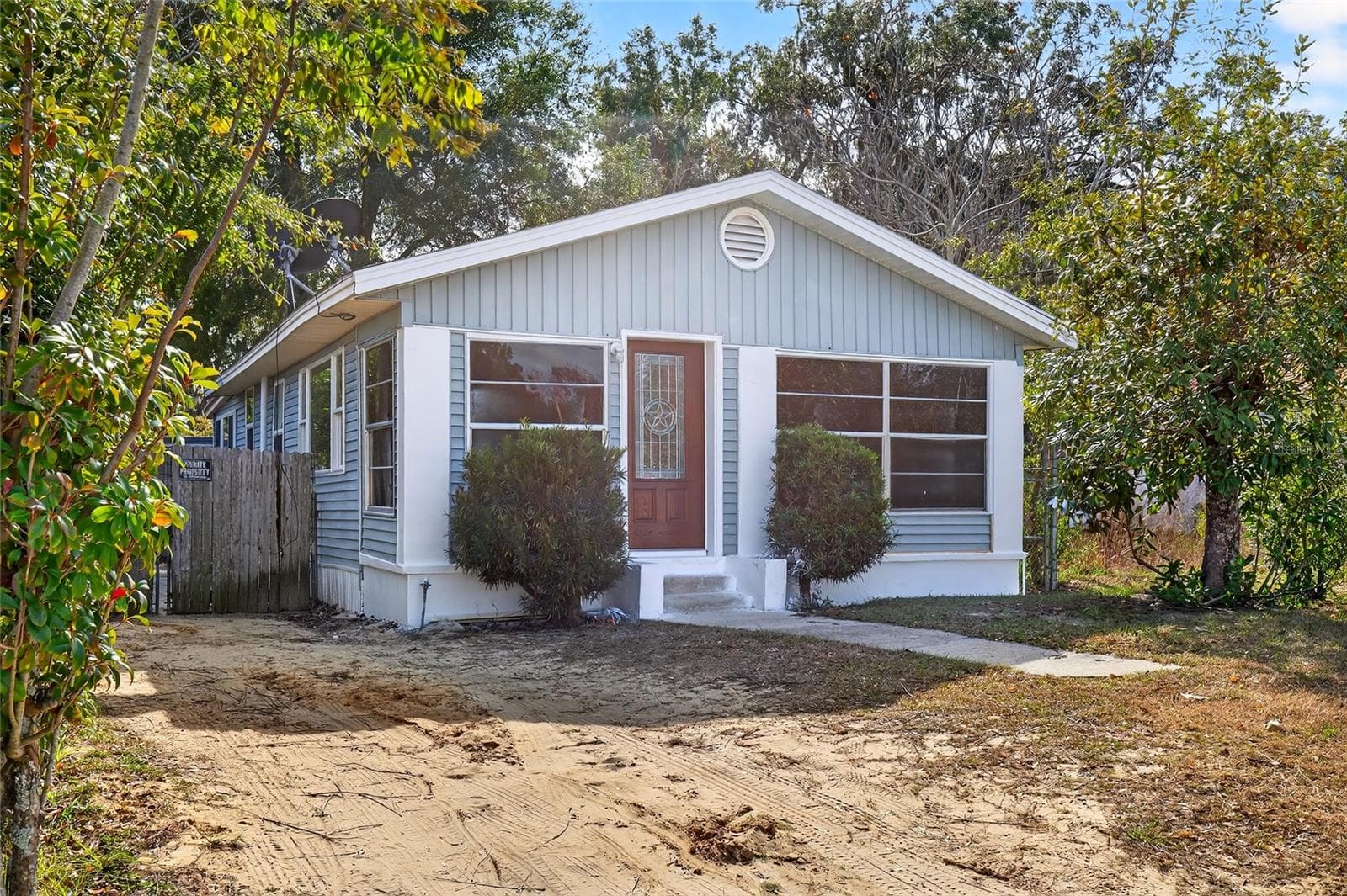 Single Family Residence at 1110 SW FORT KING ST, OCALA, photo 2 of 30