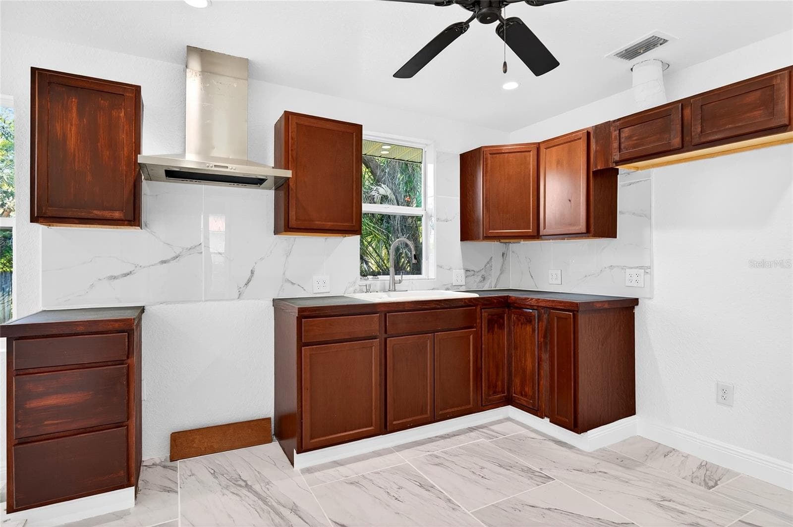 Single Family Residence at 1110 SW FORT KING ST, OCALA, photo 16 of 30