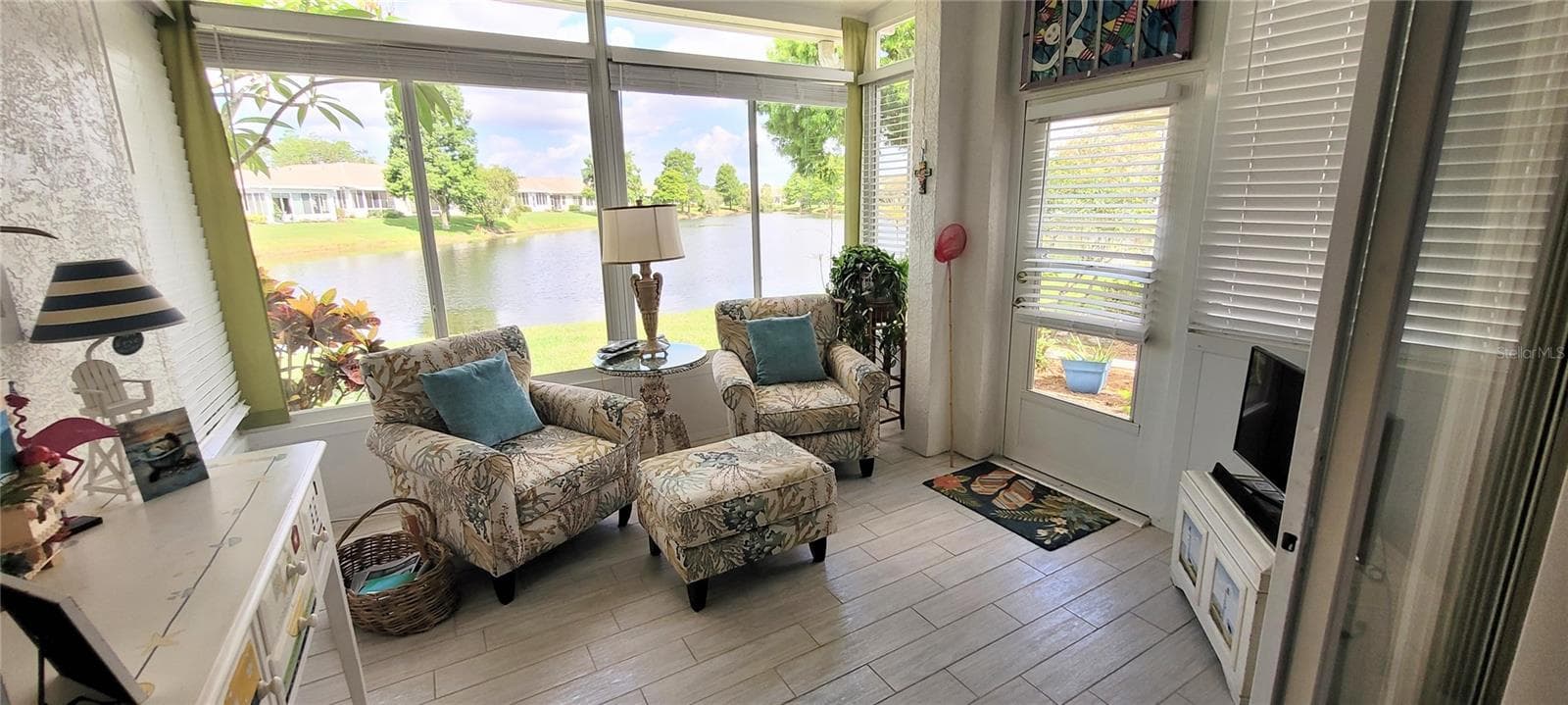 Condominium at 834 TREMONT GREENS LN #137, SUN CITY CENTER, photo 5 of 32