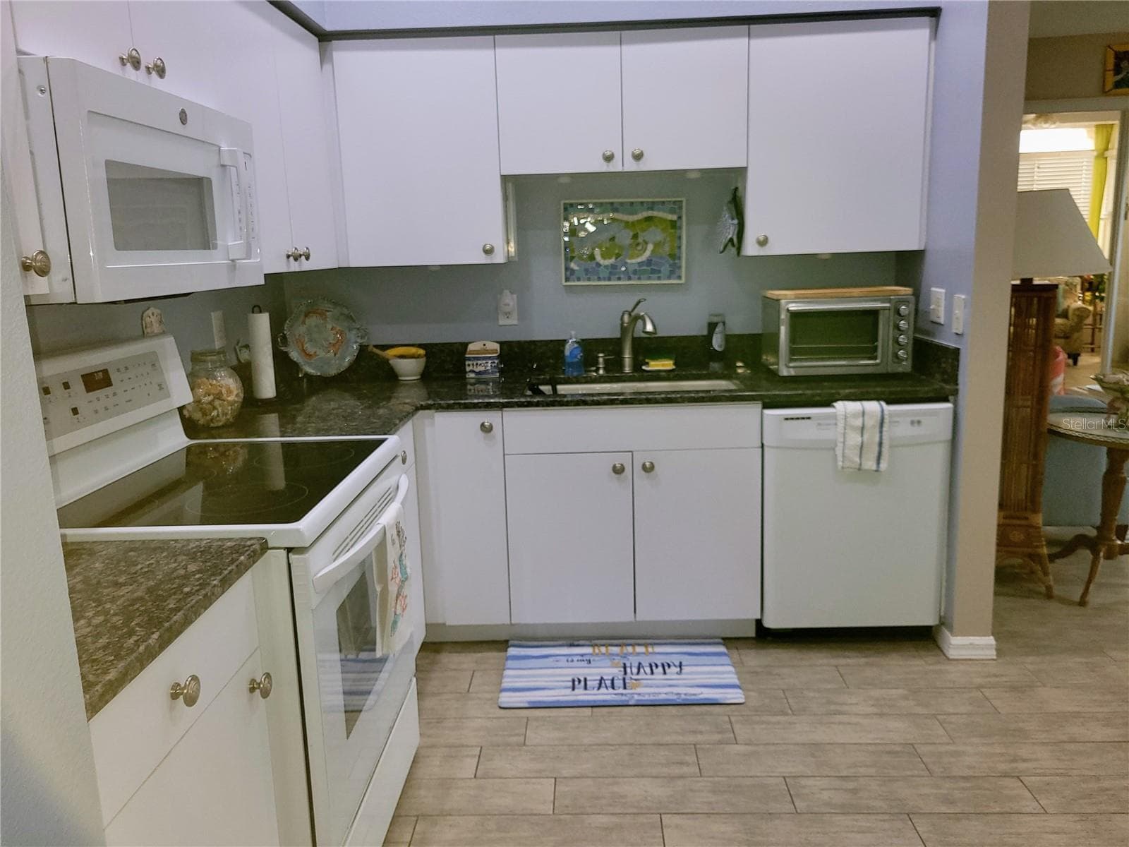 Condominium at 834 TREMONT GREENS LN #137, SUN CITY CENTER, photo 11 of 32