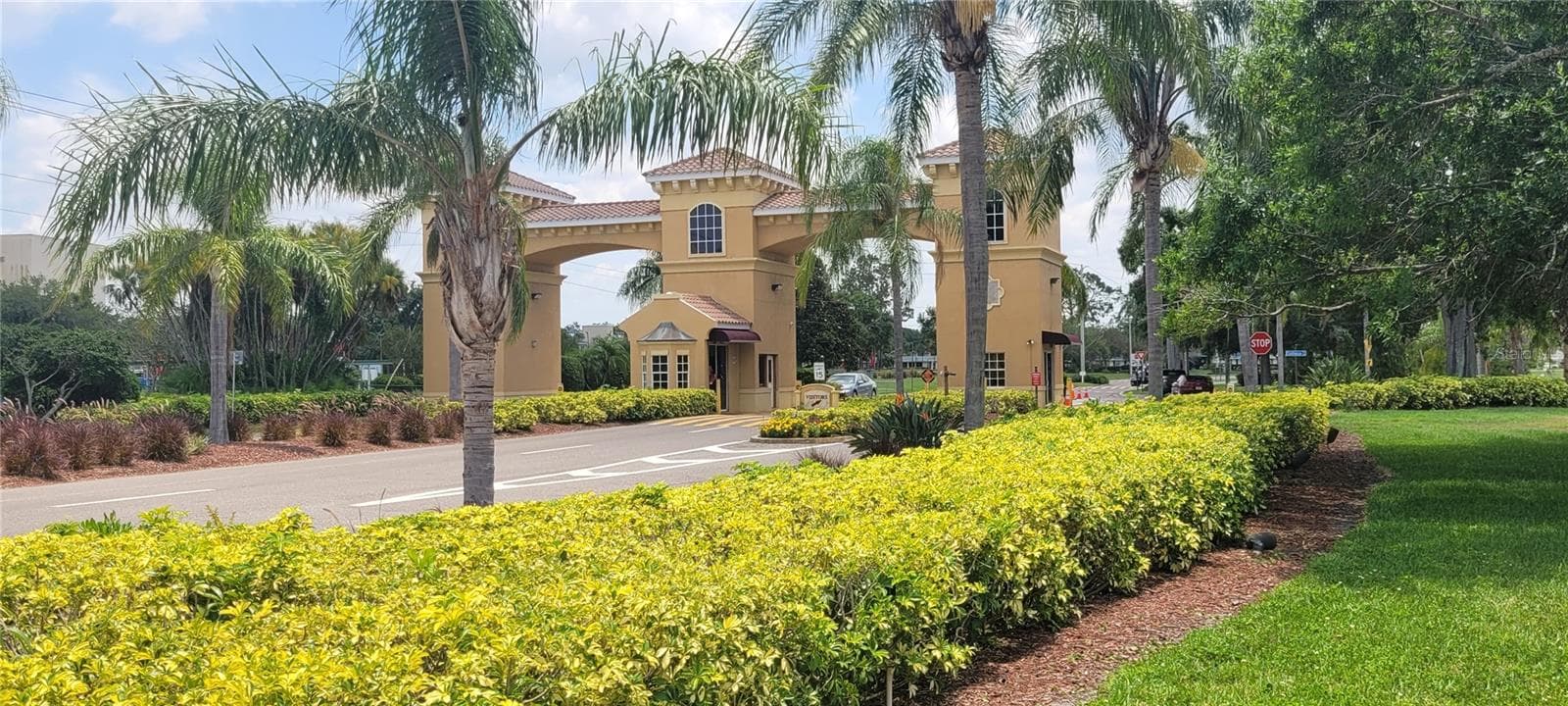 Condominium at 834 TREMONT GREENS LN #137, SUN CITY CENTER, photo 29 of 32
