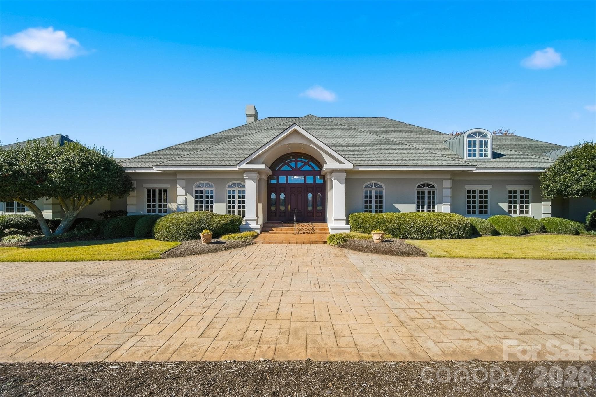 Elegant gated entrance welcoming you to this extraordinary luxury estate. - 3619 Links Drive NE, Conover