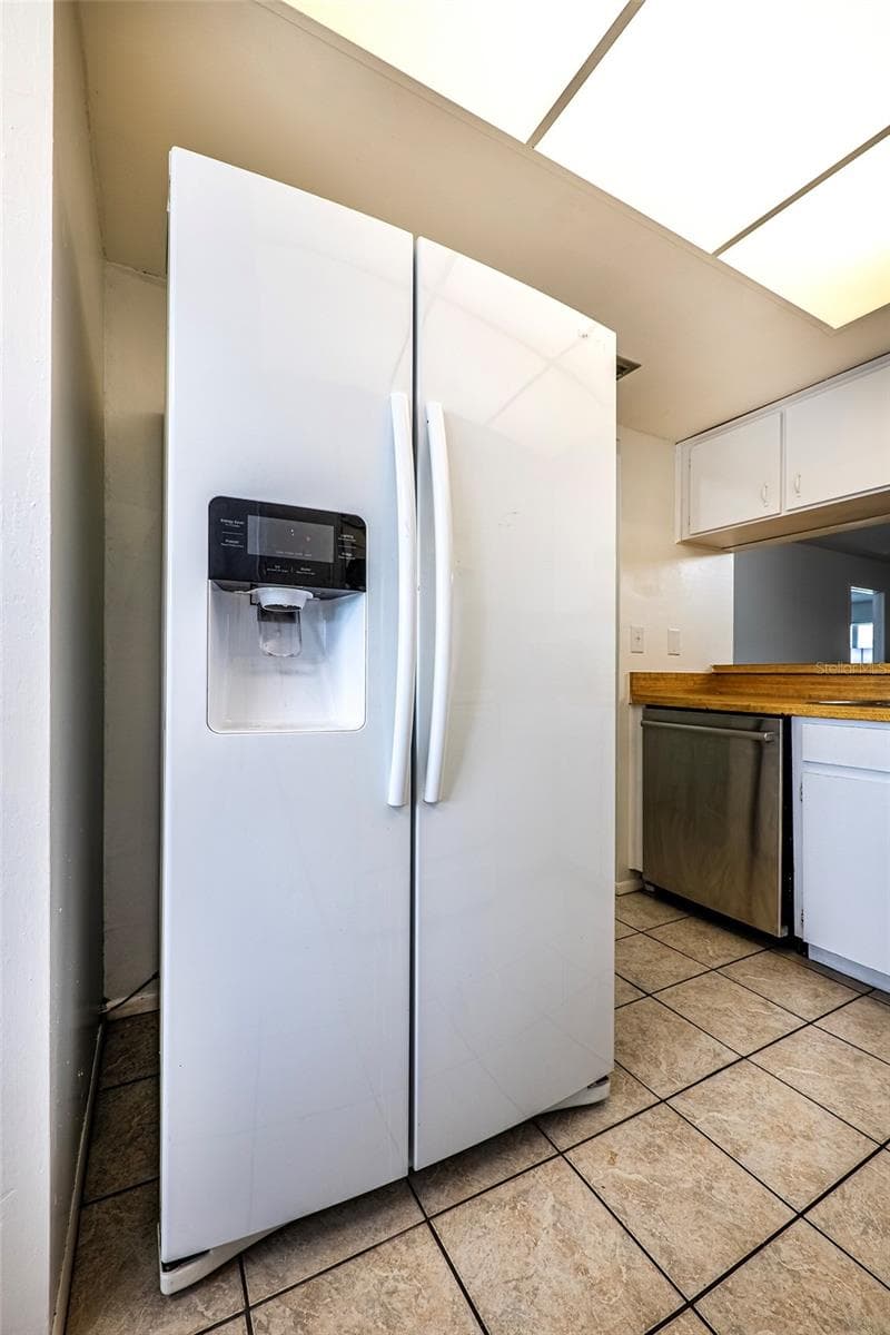 Condominium at 5197 SILENT LOOP #224, NEW PORT RICHEY, photo 12 of 41