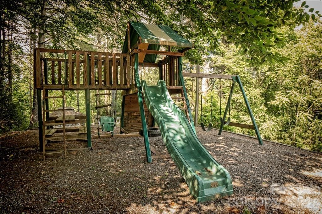 Single Family Residence at 2736 White Oak Flats Road, Green Mountain, photo 32 of 44